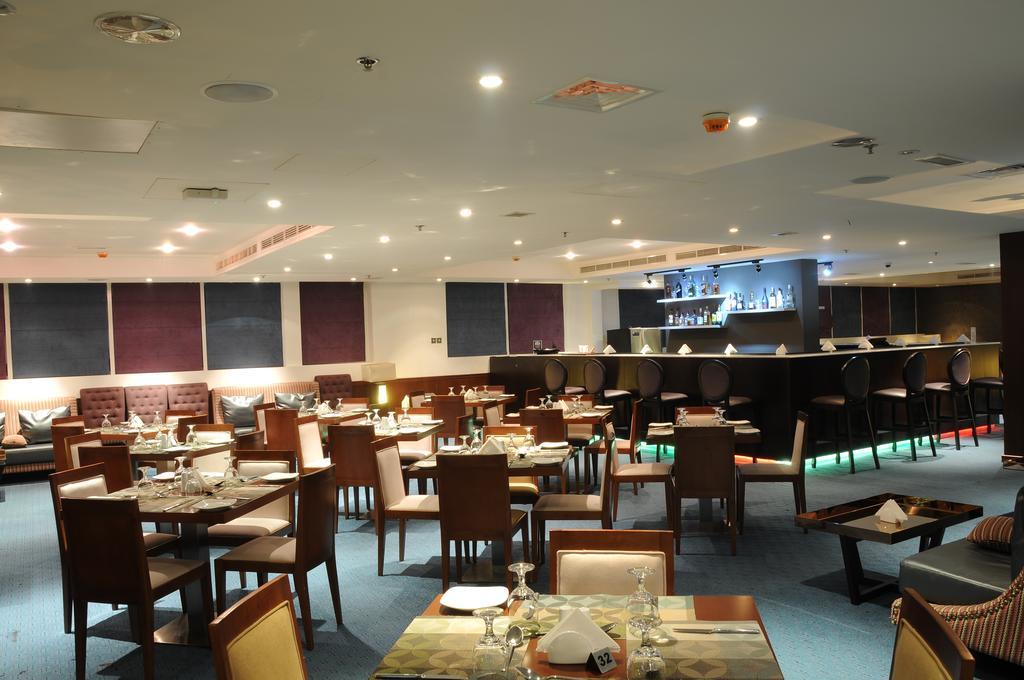 Holiday Bahrain Hotel Manama Eksteriør bilde