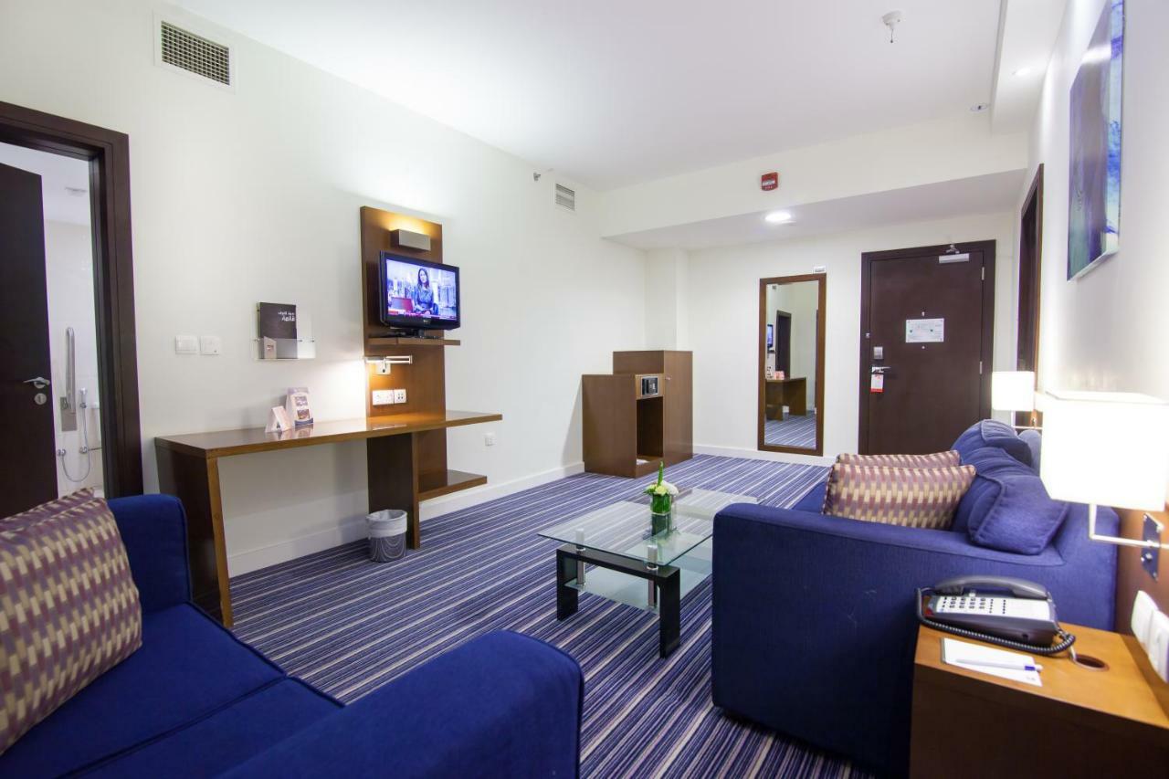 Holiday Bahrain Hotel Manama Eksteriør bilde